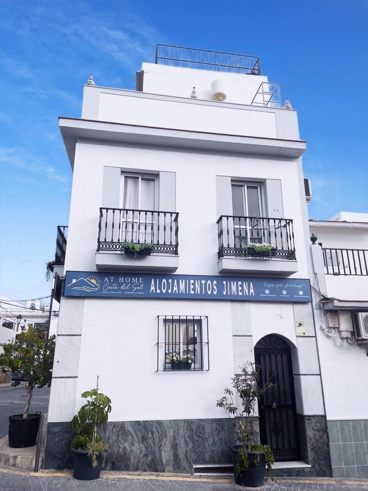 Estudio Jimena Cordoba En El Centro De Nerja Buitenkant foto