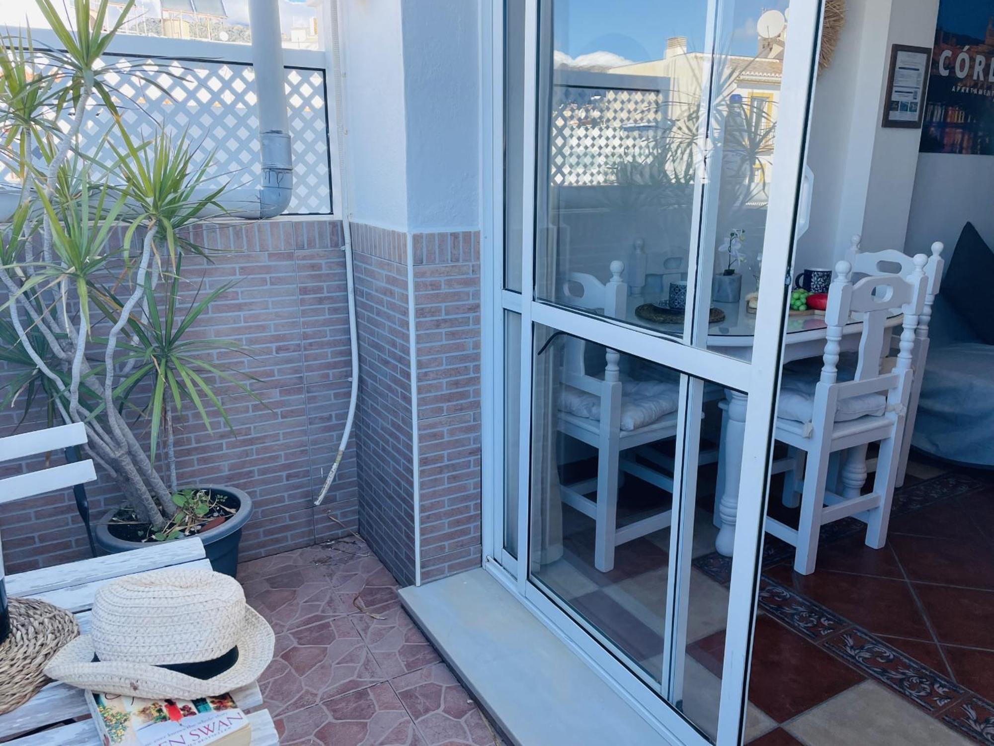 Estudio Jimena Cordoba En El Centro De Nerja Buitenkant foto