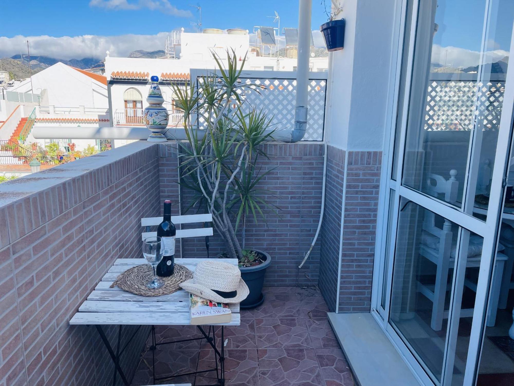 Estudio Jimena Cordoba En El Centro De Nerja Buitenkant foto